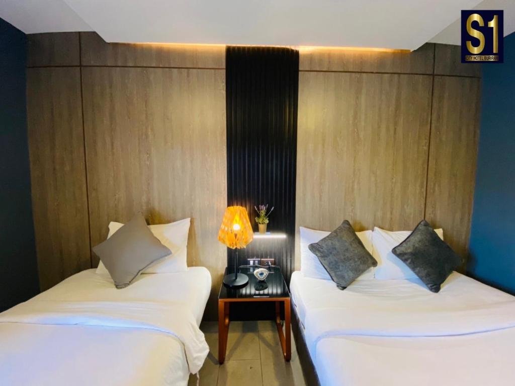 Бури Рам: S1 City Hotel Buriram