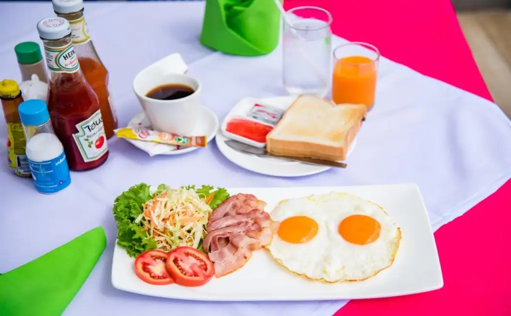 Кату: Rayaan 6 Guest House & Restaurant