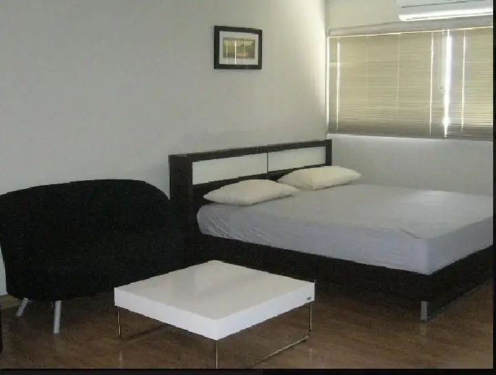 Паккрет: Thailand Taxi Apartment Hostel