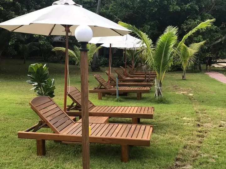 Старая часть Ланты: Paradise Beachfront Bungalows