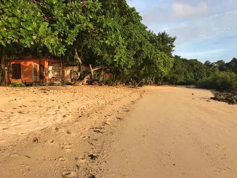 Paradise Beachfront Bungalows — фото 1