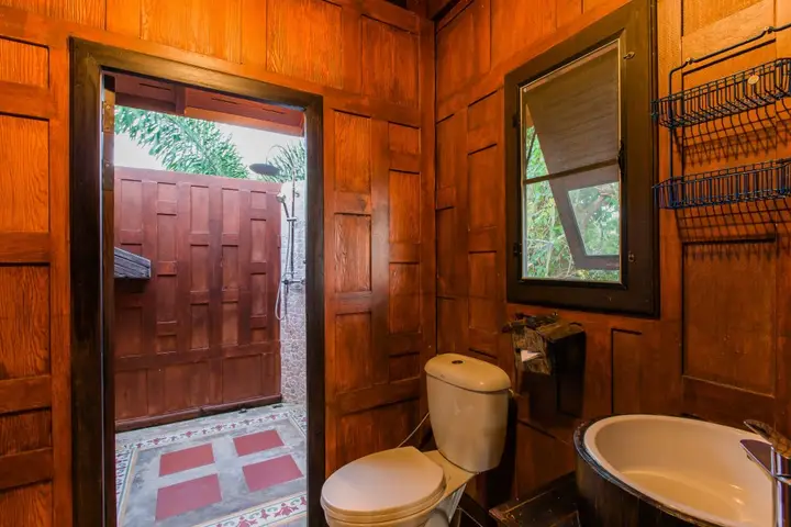 Муанг: Lemon Tree Naturist Resort Naiharn Beach Phuket