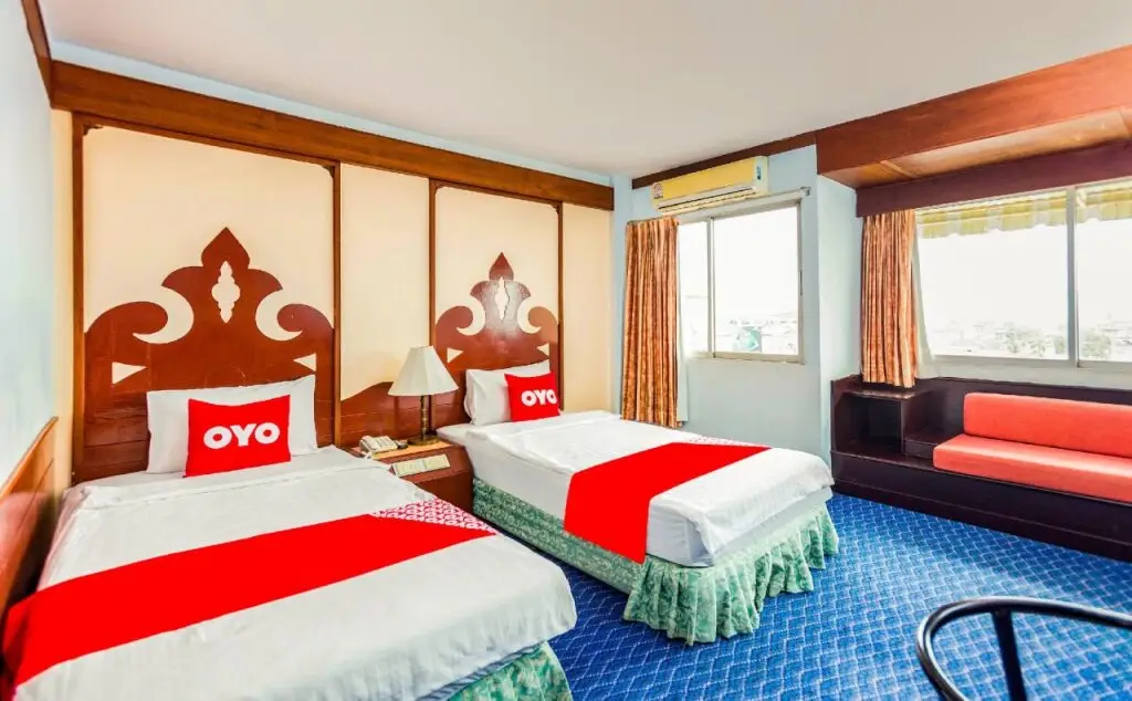 Сураттхани: OYO 441 Grand Thara Hotel