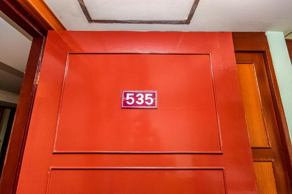 Сураттхани: OYO 441 Grand Thara Hotel