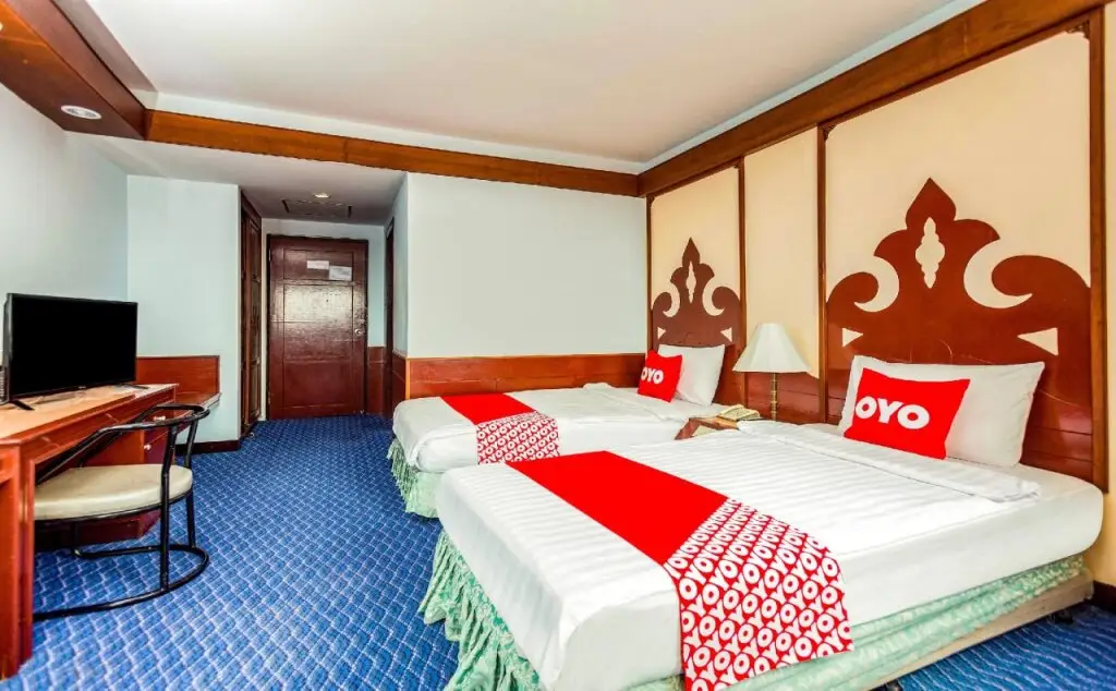 Сураттхани: OYO 441 Grand Thara Hotel