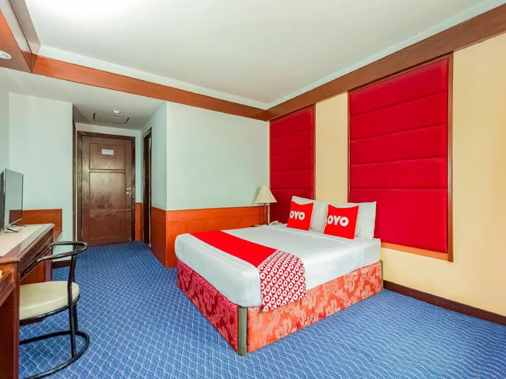 OYO 441 Grand Thara Hotel — фото 1