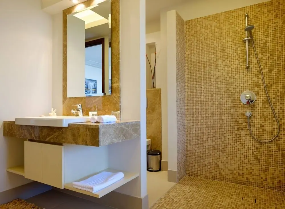 Тхаланг: Hilltop Wow 4br Seaview Pool Villa at Naithon Beach