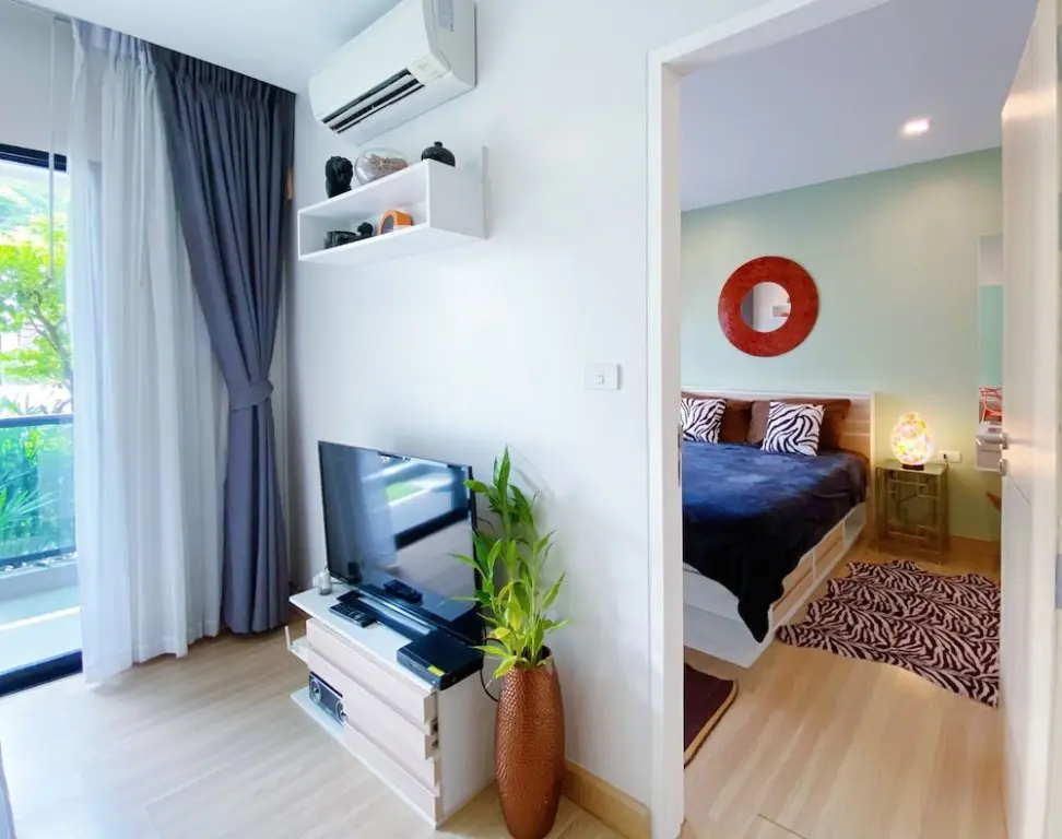 Тхаланг: Nice 39sqm 1Br Apt Infinity Pool Walk to Beautiful Nai Yang