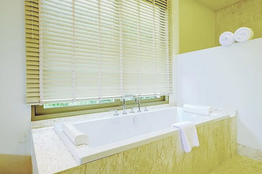 Тхаланг: "seaview Hilltop Wow 2br 250sqm Pool Villa Naithon Beach"