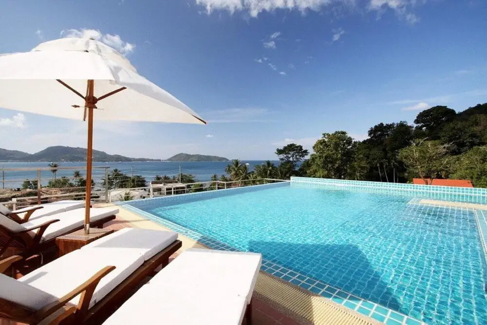 Кату: Baycliff - Seaview 2 Bedroom apt With Jacuzzi Pool and Kitchen in Patong