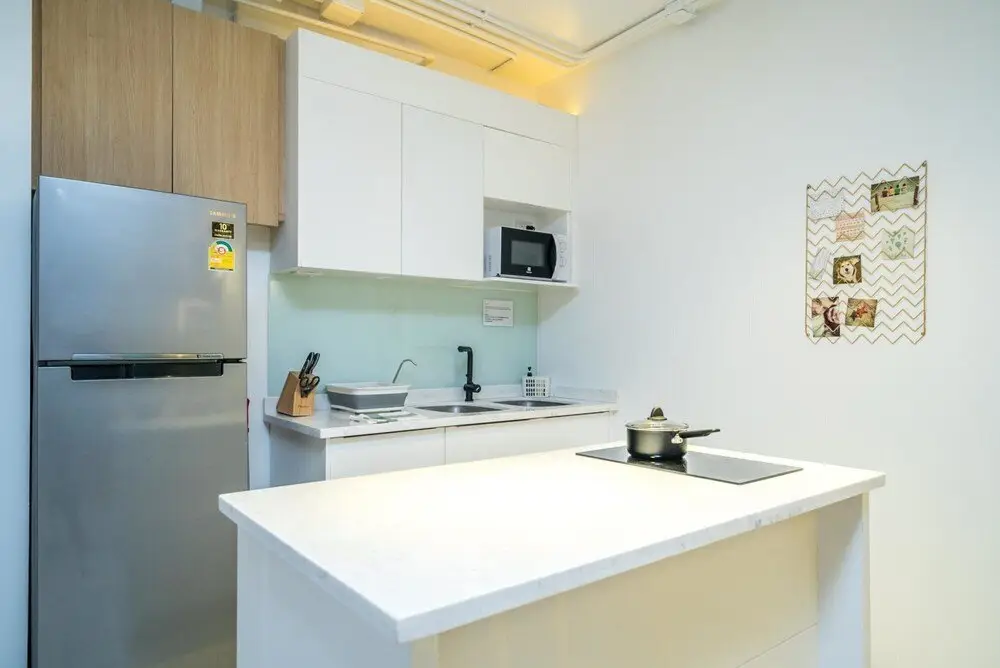 Baycliff - Seaview 2 Bedroom apt With Jacuzzi Pool and Kitchen in Patong — фото 1
