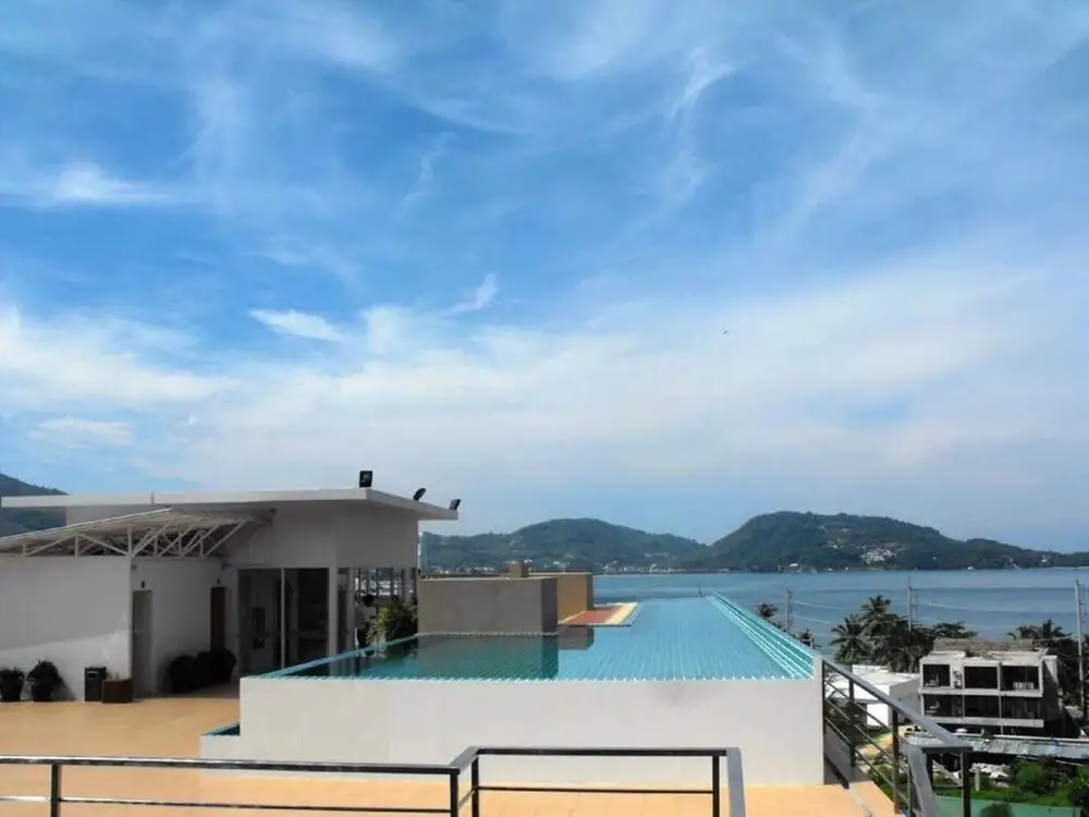 Кату: Baycliff - Seaview 2 Bedroom apt With Jacuzzi Pool and Kitchen in Patong