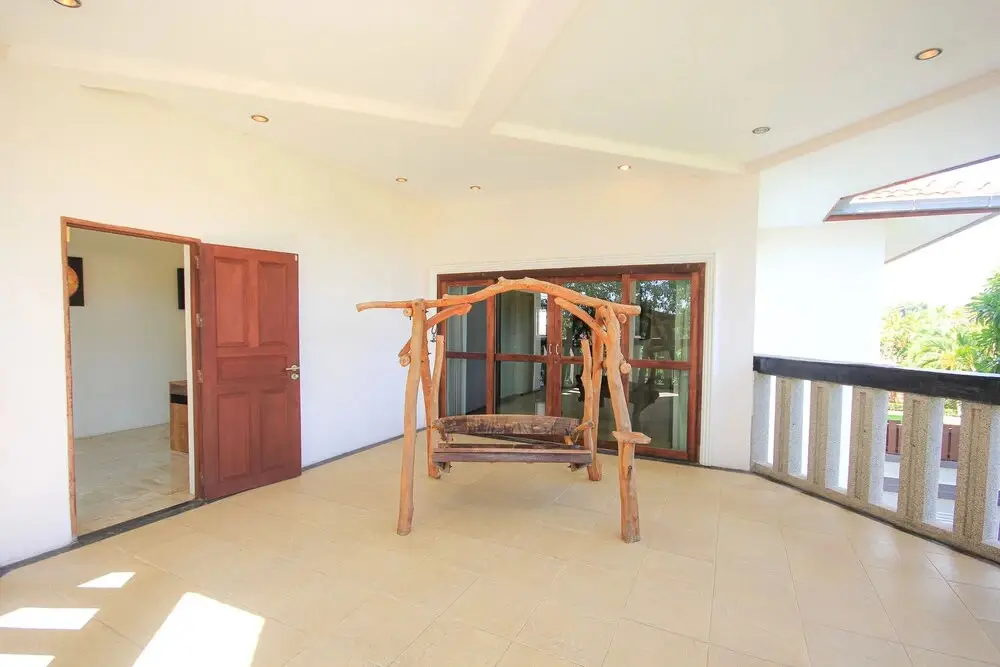 Хуахин: 5 BR Pool Villa Close to Beach  CV5