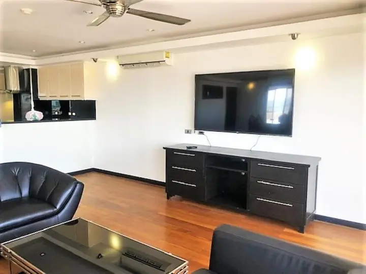 Паттайя: 20th Floor 2-bed Condo With Stunning Views