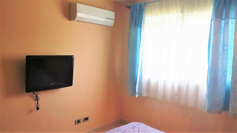 Паттайя: 1 bed Condo With Direct Pool Access, Jomtien