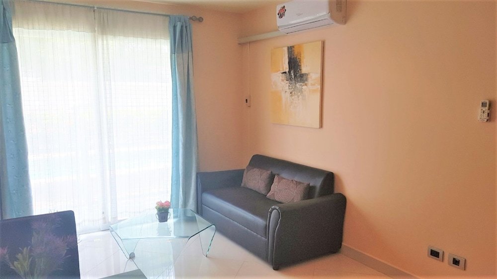 Паттайя: 1 bed Condo With Direct Pool Access, Jomtien