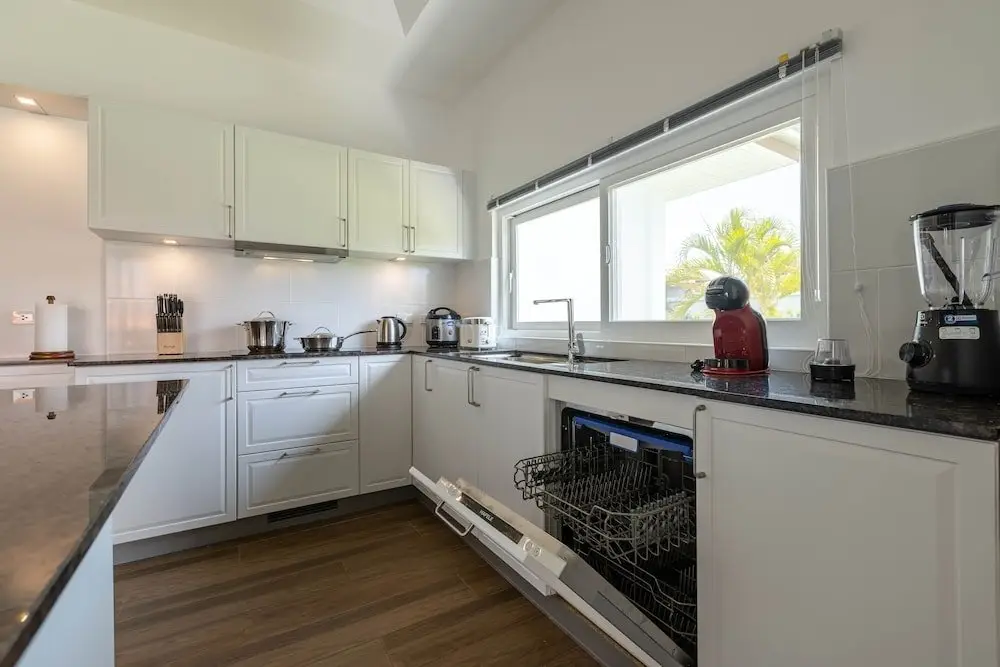 Хуахин: Modern 4 BR Pool & Tropical Garden MS-30