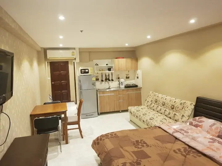 Паттайя: Sea View Studio Condo in Jomtien Beach Pattaya