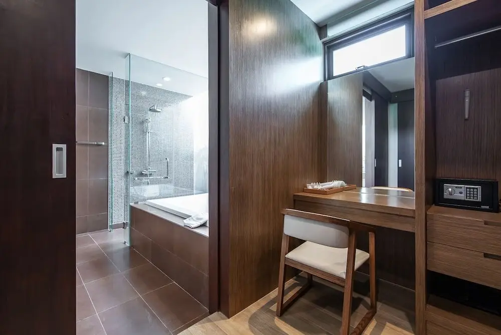 На Чом Тхиан: Movenpick Pool Villa's 1FL