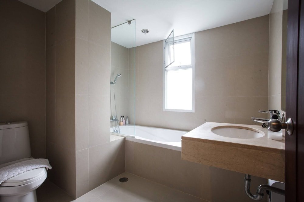 Бангкок: 4D 3bedrooms 2 Bath Downtown Bangkok Near Bt Mrt