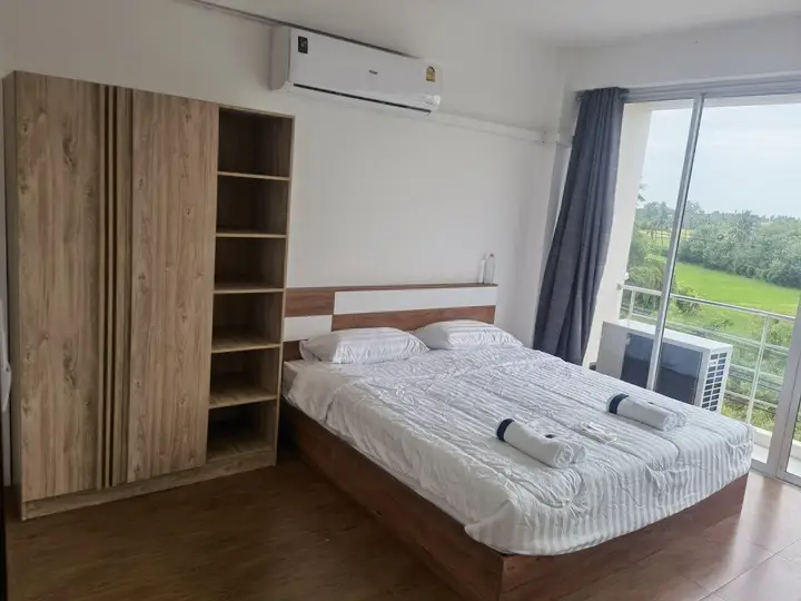 Накхон-Чай-Си: 115 Townhouse