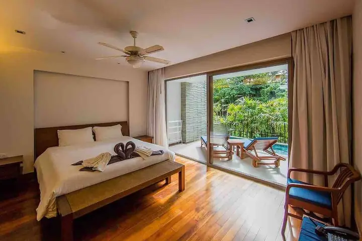 Тхаланг: Beachfront 3br Luxe Plunge Pool On Naithon Beach
