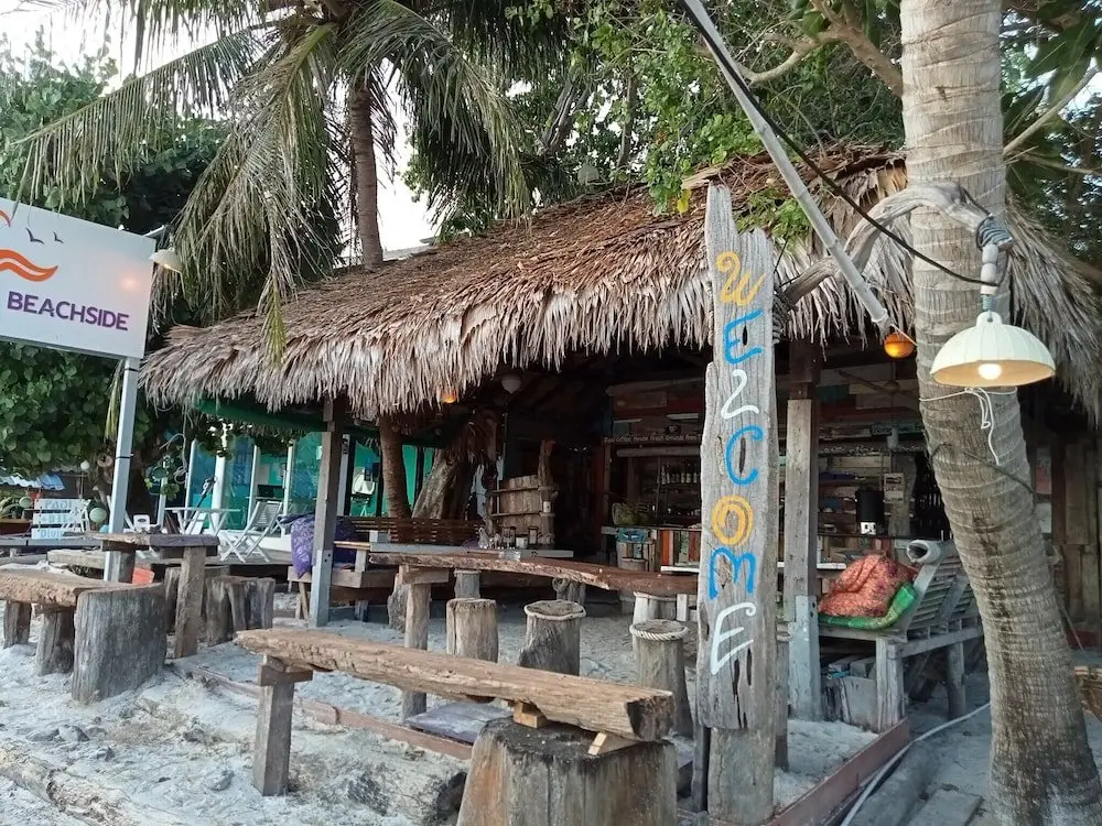 Сатун: Chareena Beachside