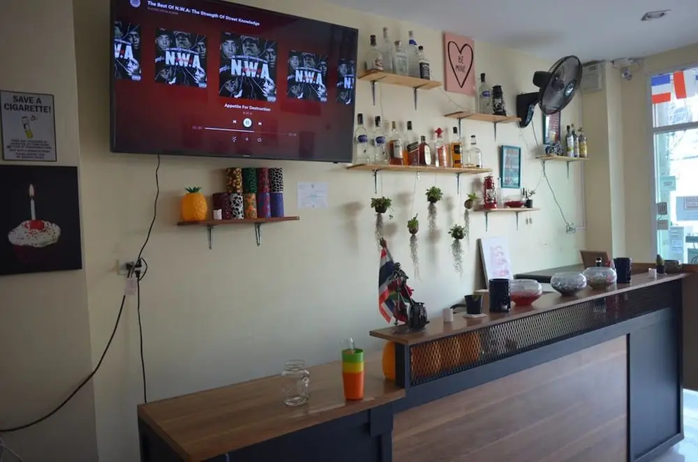 Кату: ME Hotel Beach View - Hostel