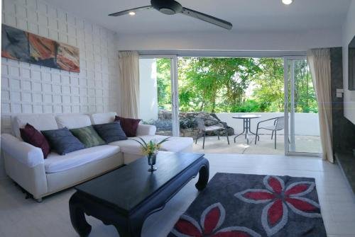 Самуи: ''chaweng modern villas'' studio 2