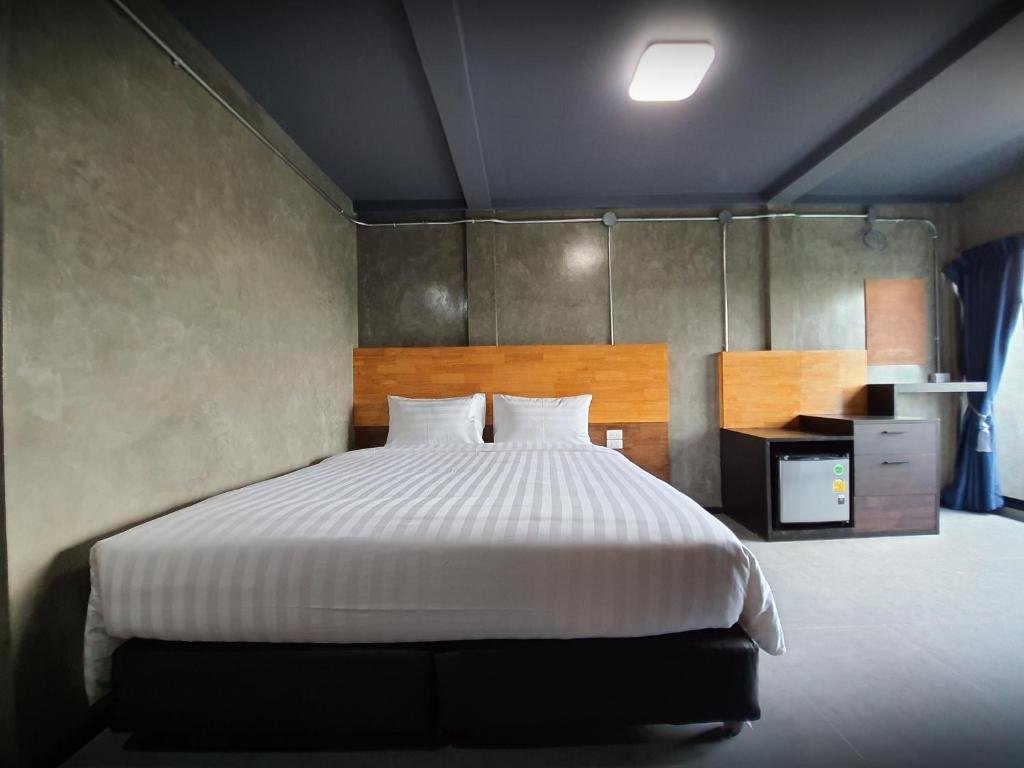 Бангкок: Billions loft Inn