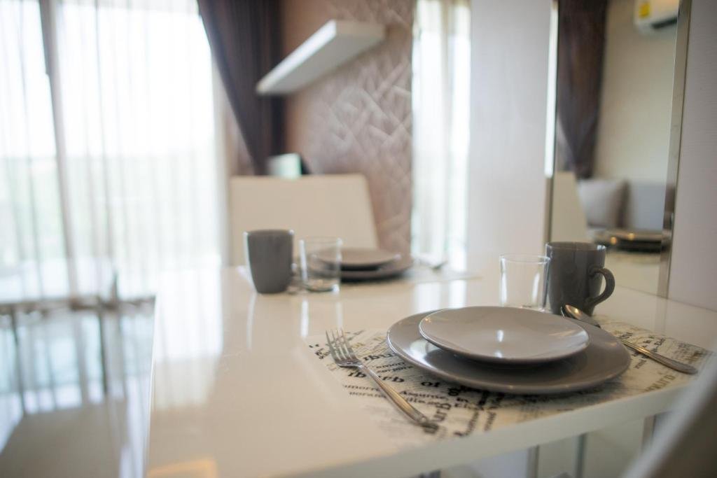 Паттайя: Amazon Residence Condominium By Mr.Butler