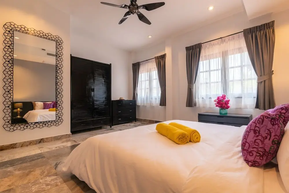 Тхаланг: Picturesque 4br Cape Yamu  Pool Villa