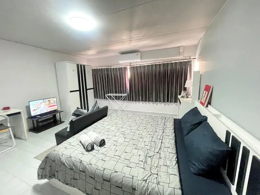 Паккрет: Impact Muangthong Condo C3 by Miles