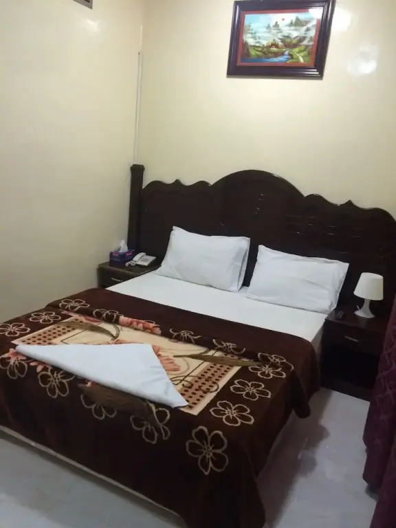 Дубай: White Sand Hotel