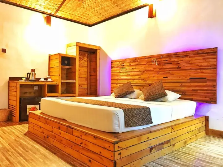 Атолл Алиф-Алиф: Yonder Retreat Folhudhoo