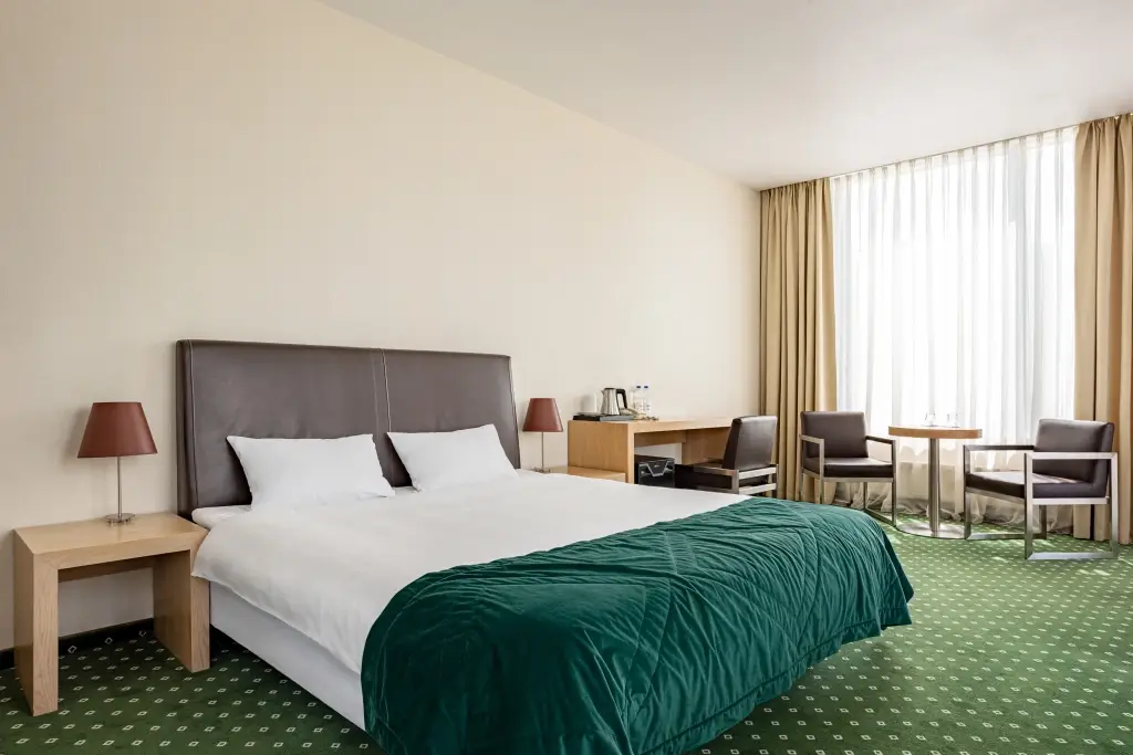 Green City Hotel — фото 1