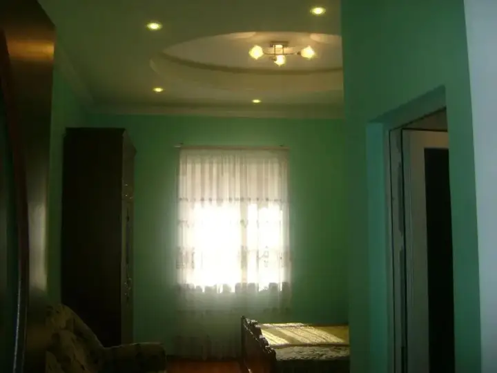 Чива: Happy house