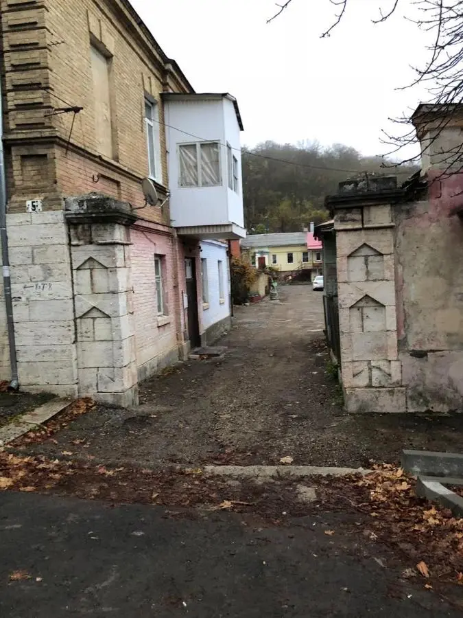 Пятигорск: Курортный домик у Машука в парке