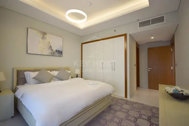 Дубай: Апартаменты Regent Court - Cozy 1BR Near Five Hotel - JVC