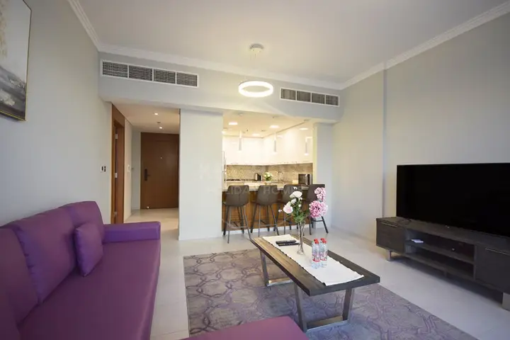 Дубай: Апартаменты Regent Court - Cozy 1BR Near Five Hotel - JVC