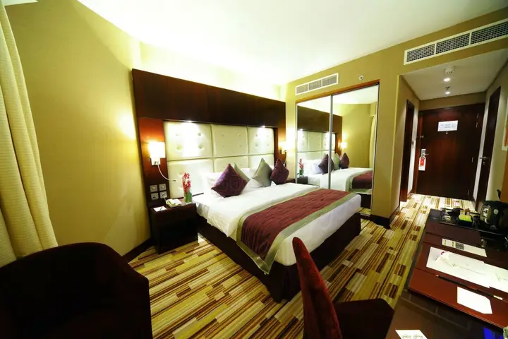 Дубай: Monaco Hotel