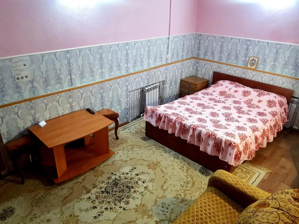 Кисловодск: Ул. Володарского 4