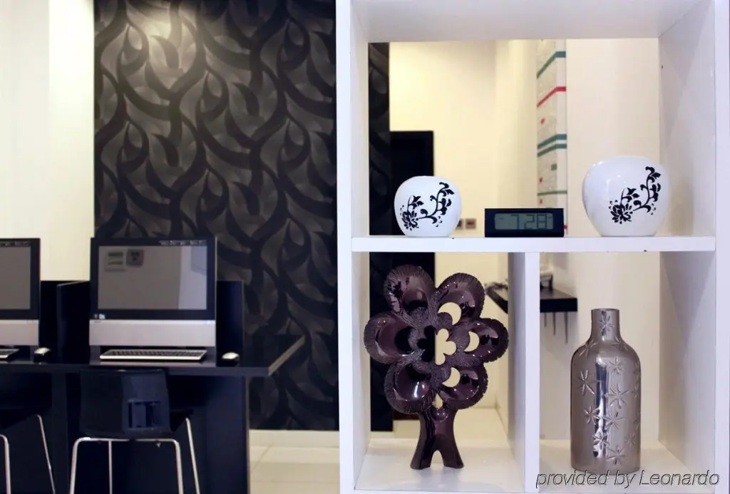 Дубай: The Soho Hotel