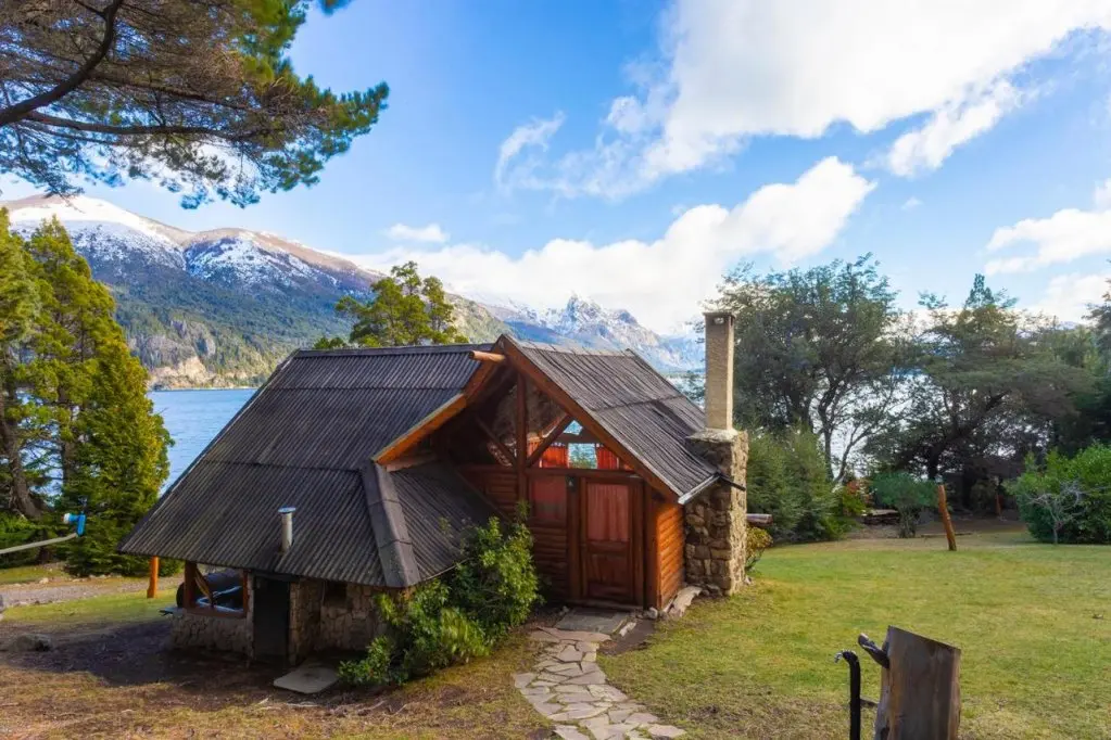 Касансай: Cabañas Villa Labrador con costa de lago
