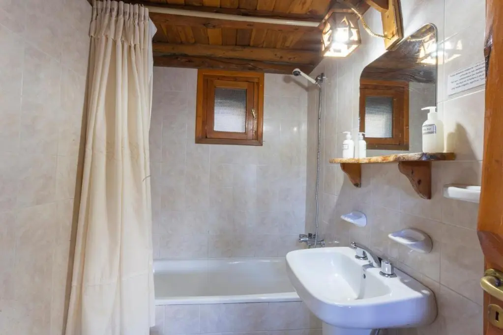 Касансай: Cabañas Villa Labrador con costa de lago