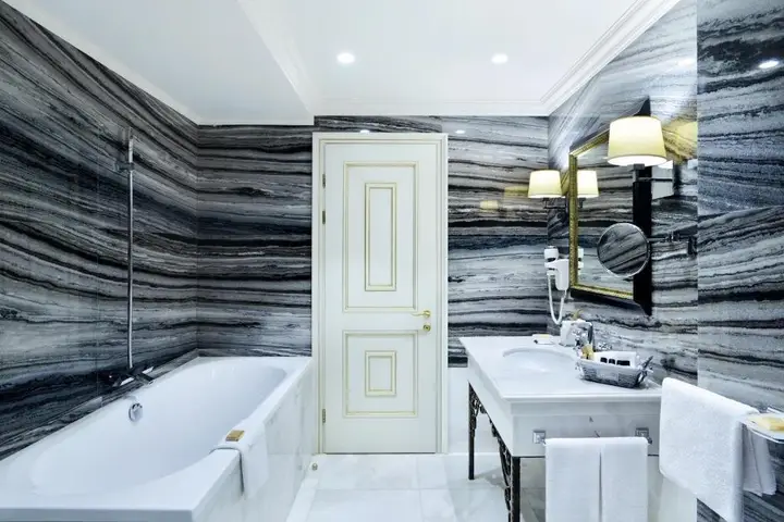 Тбилиси: Hotel Ambassadori Tbilisi Hotel Mimino