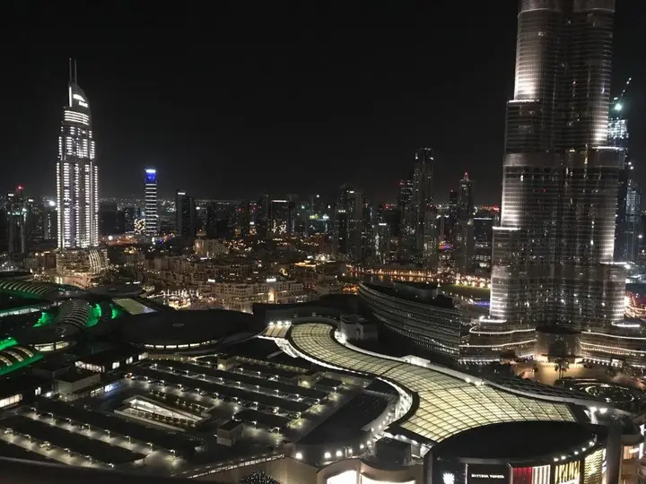 Дубай: 2 Bedroom with Full Burj View
