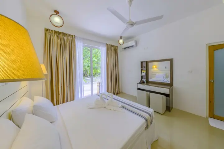 Атолл Алиф-Дхаалу: Отель Dhigurah Retreat Beach