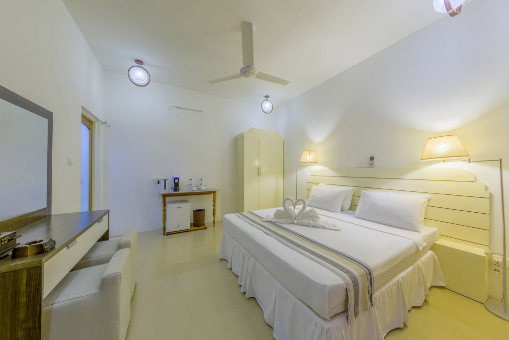 Атолл Алиф-Дхаалу: Отель Dhigurah Retreat Beach