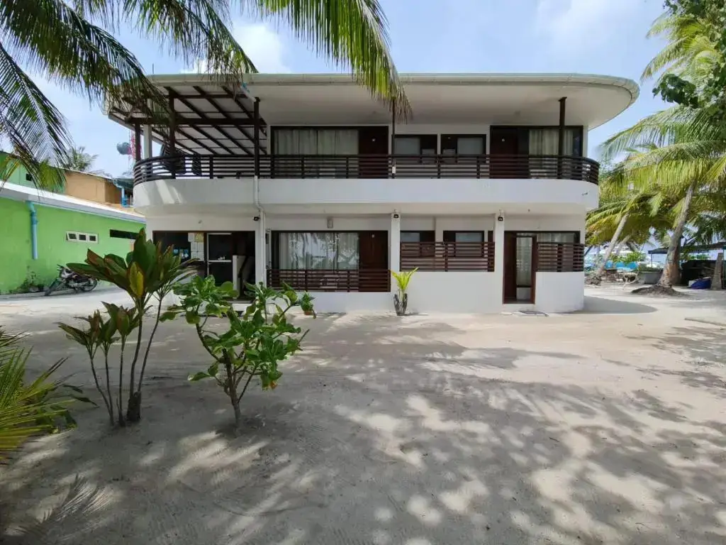 Liberty Guest House Maldives — фото 1